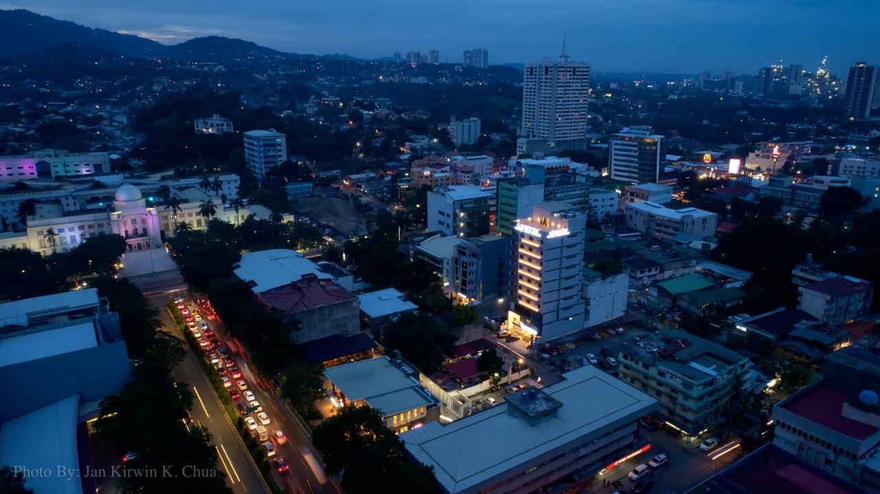 Griffin Hotel And Suites Cebu Luaran gambar